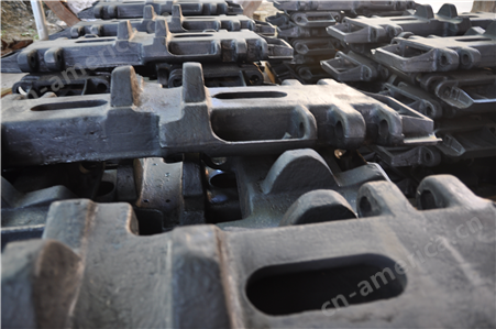 高锰钢材质履带板 铸造厂家优质货源 产品耐磨经久耐用