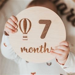 婴儿里程卡盘彩色木制婴儿月份卡片新生儿纪念卡木制摄影定里程碑