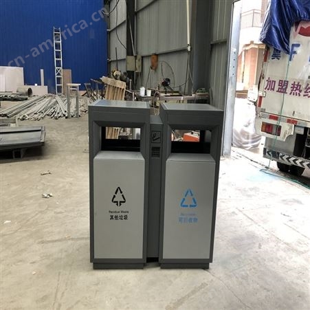 660L-1100L大型塑料垃圾桶防冻不易碎环卫挂车垃圾箱
